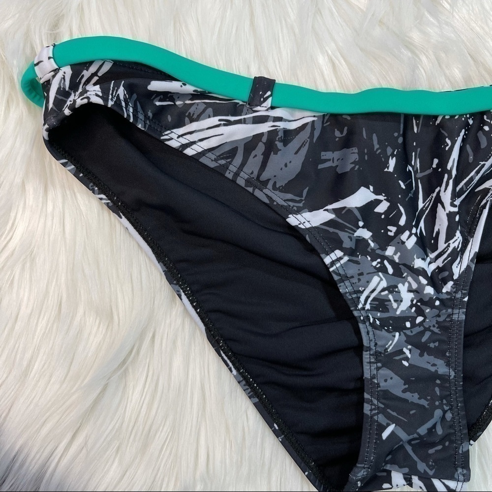 NWOT Fabletics Allison Cheeky Bikini Bottom - Picture 4 of 10